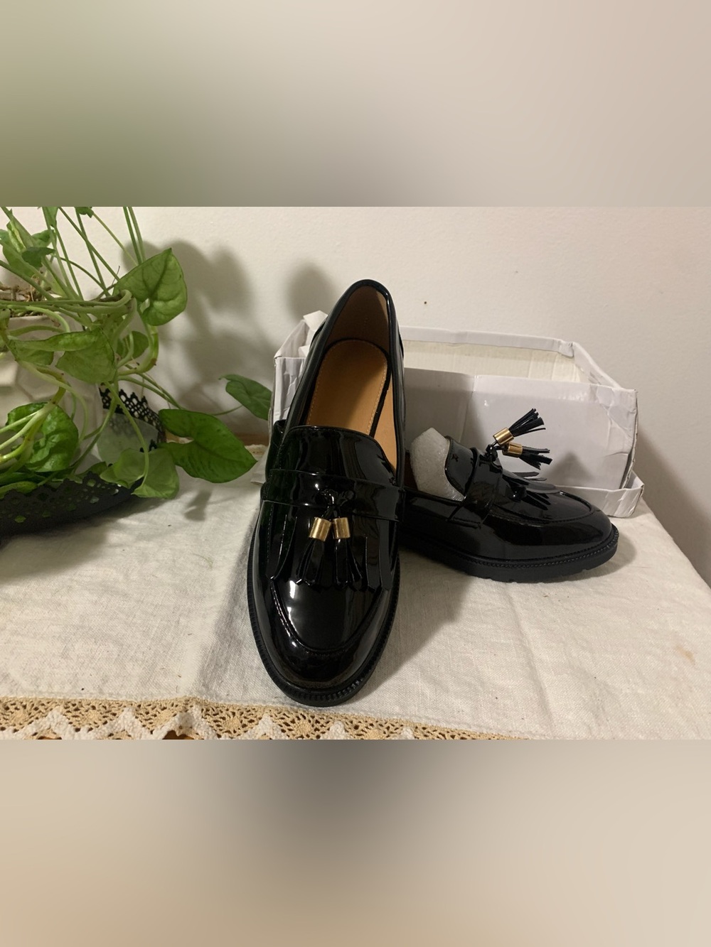 NWOT Classic Black Patent Tassel Kiltie Loafers Size EU 38 US 7.5